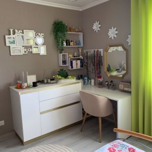 Commode et coiffeuse